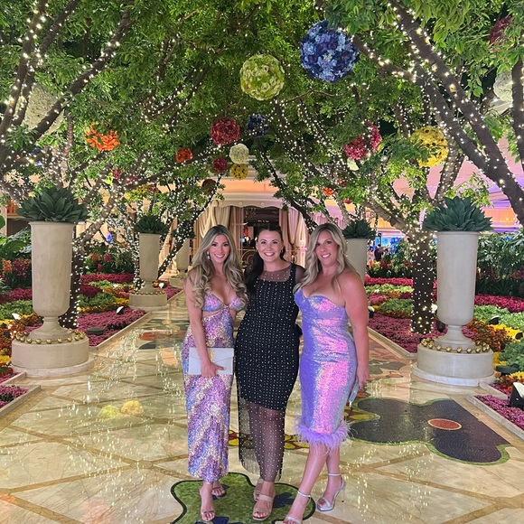 Lavish Alice Bella Bandeau midi dress with feather hem in Lilac sequin - Picture 3 of 5